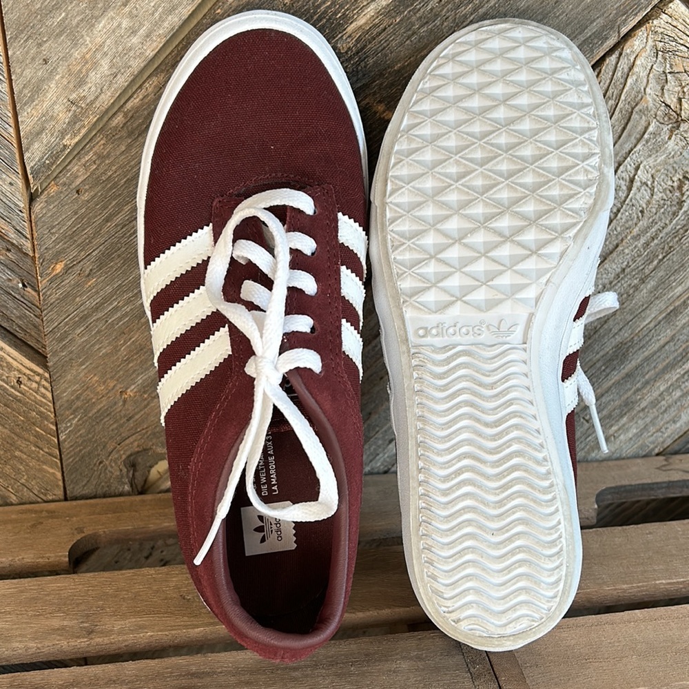 Adidas - Picture 2 of 4